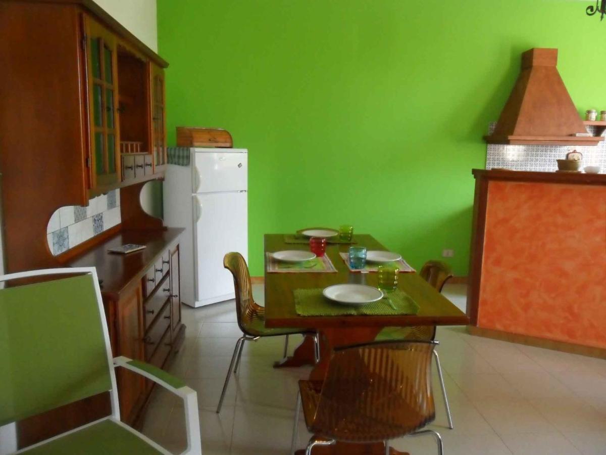 La Casa Di Peppe Apartment ฟาวีญานา ภายนอก รูปภาพ